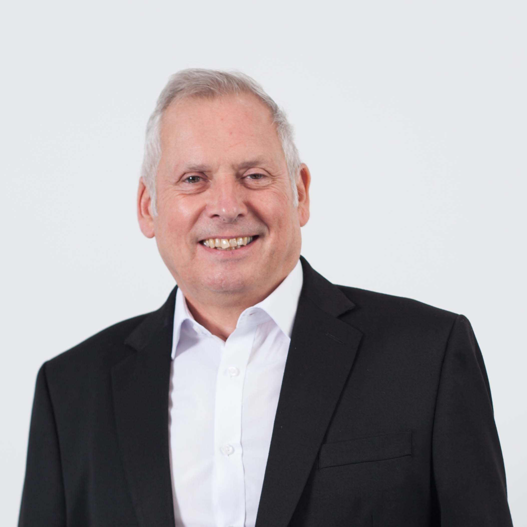 workplace and facilities management consultant